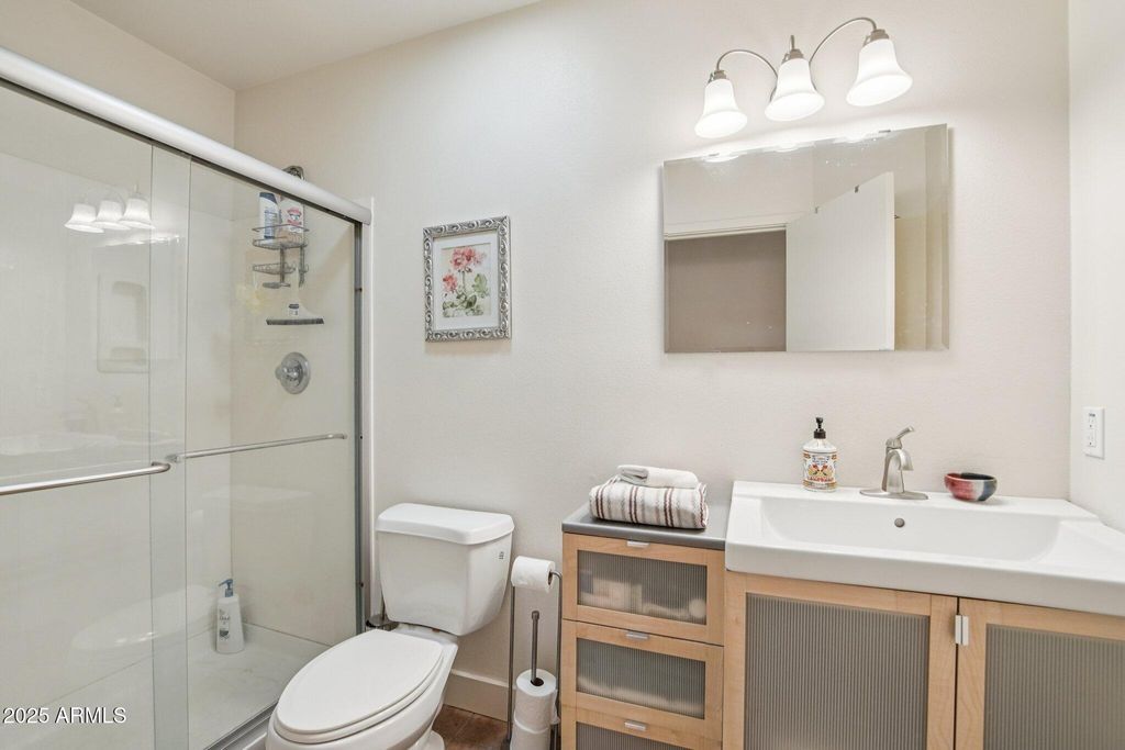 Image 46 of property listing at 948 S ASH Avenue, Tempe, AZ 85281