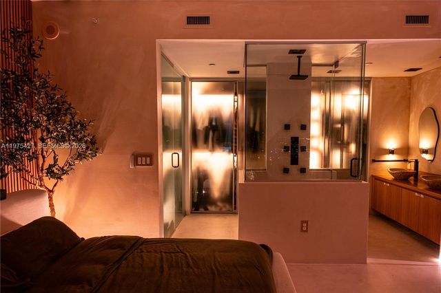 1040 Biscayne Blvd Apt 2905, Miami, FL 33132