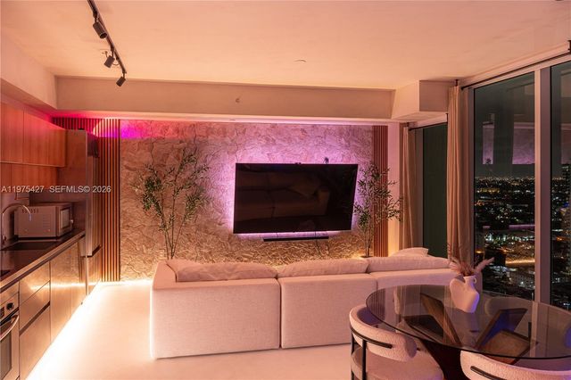 1040 Biscayne Blvd Apt 2905, Miami, FL 33132