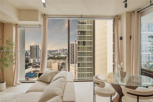 1040 Biscayne Blvd Apt 2905, Miami, FL 33132