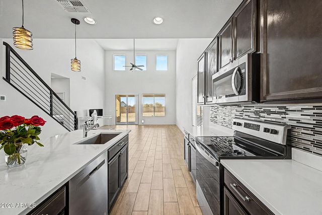 6720 W Siesta Way, Laveen, AZ 85339