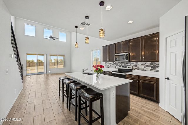 6720 W Siesta Way, Laveen, AZ 85339