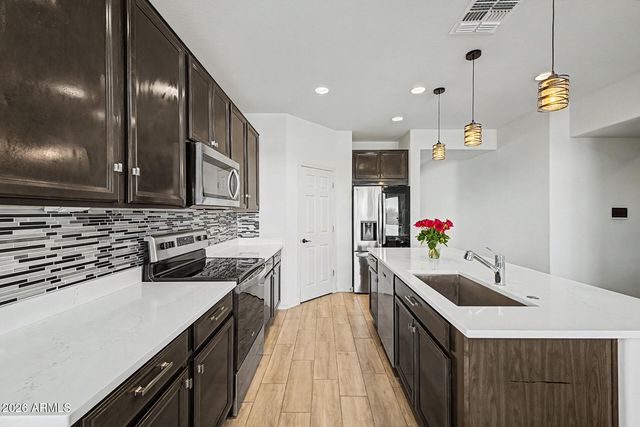6720 W Siesta Way, Laveen, AZ 85339