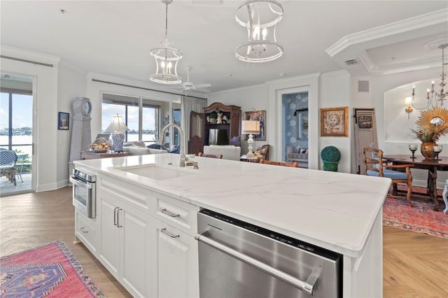 1151 RIVERSCAPE STREET, Bradenton, FL 34208