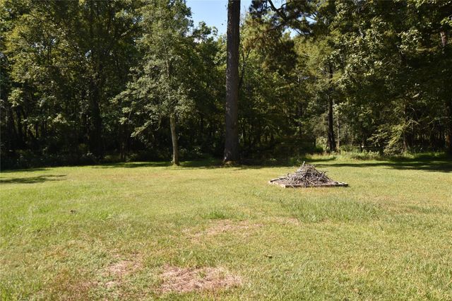 302 Waterfall Drive, Huffman, TX 77336
