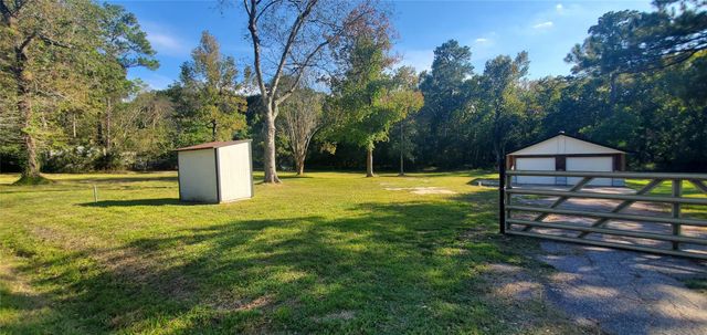 302 Waterfall Drive, Huffman, TX 77336