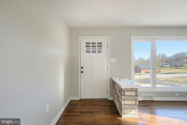 264 CHERRY ST, York, PA 17402