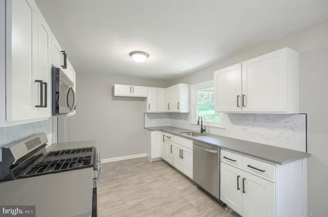 264 CHERRY ST, York, PA 17402