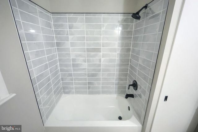 264 CHERRY ST, York, PA 17402