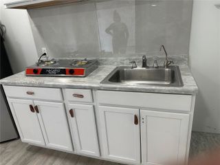 8480 NW 14th St 1, Pembroke Pines, FL 33024