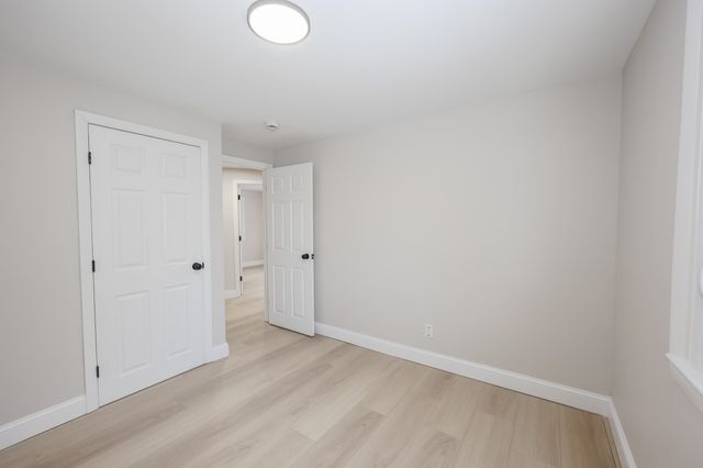 6 Mountain View Street, Nashua, NH 03060