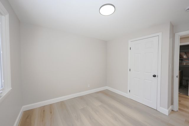 6 Mountain View Street, Nashua, NH 03060