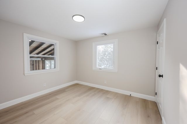 6 Mountain View Street, Nashua, NH 03060