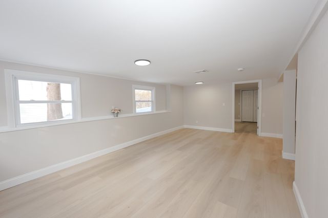 6 Mountain View Street, Nashua, NH 03060