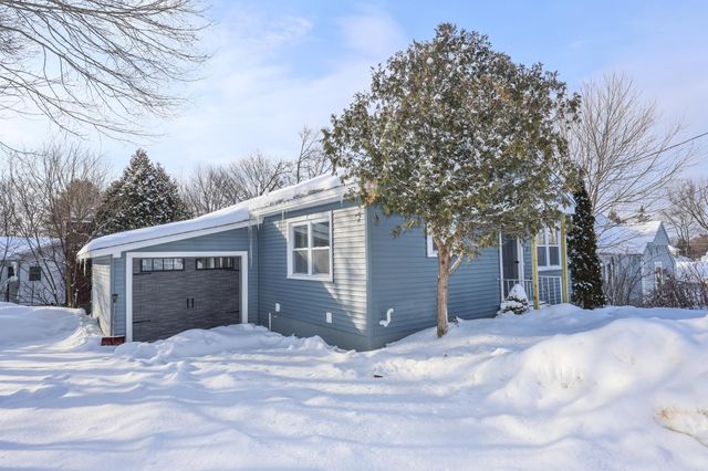 6 Mountain View Street, Nashua, NH 03060