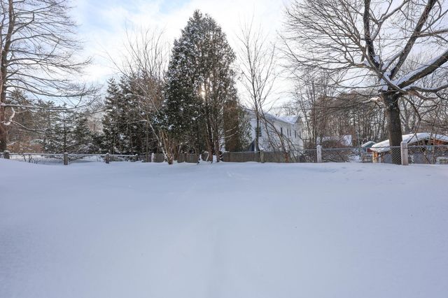 6 Mountain View Street, Nashua, NH 03060