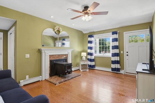 4 Woodland Terrace, Prospect, CT 06712