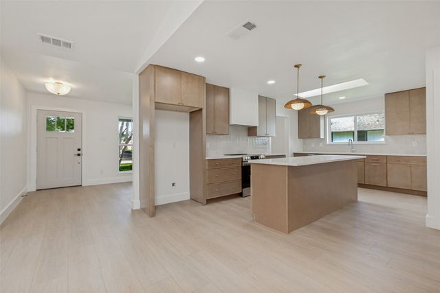 1803 Baylor Drive, Richardson, TX 75081