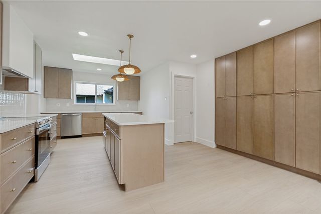 1803 Baylor Drive, Richardson, TX 75081