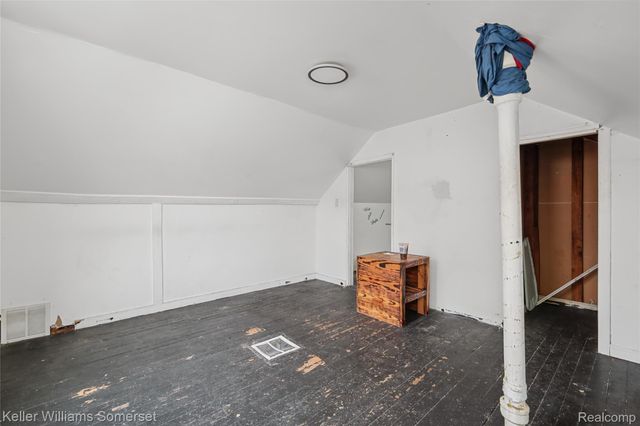 18677 Lamont Street, Detroit, MI 48234