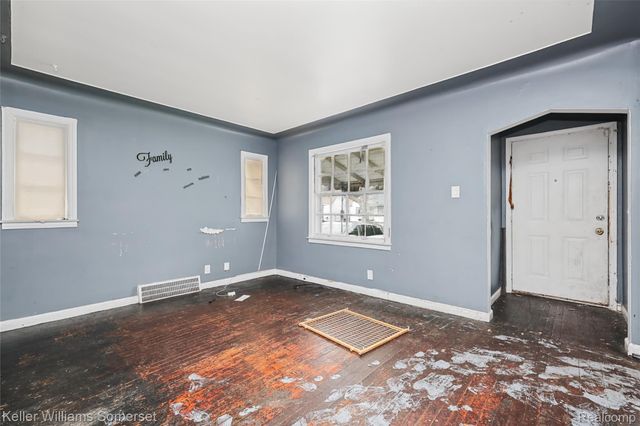 18677 Lamont Street, Detroit, MI 48234