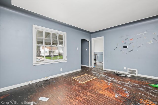 18677 Lamont Street, Detroit, MI 48234