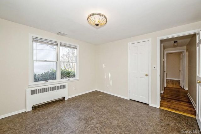 40 Derby Road, Port Washington, NY 11050