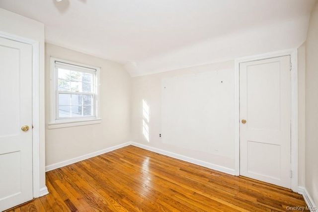 40 Derby Road, Port Washington, NY 11050