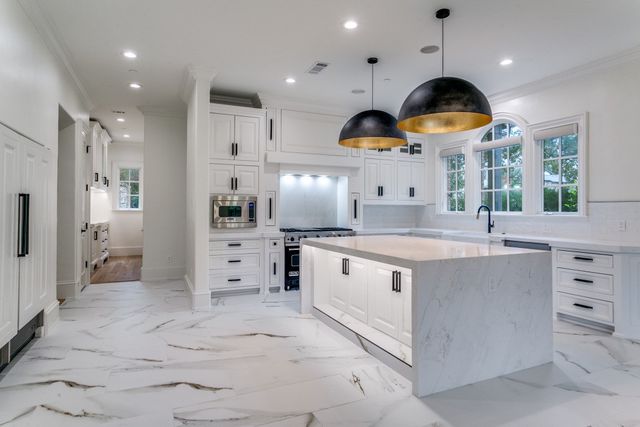 2000 White Wing Cove, Westlake, TX 76262