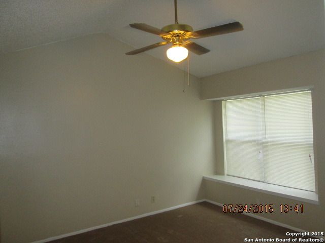 3932 Heritage Hill Dr, San Antonio, TX 78247