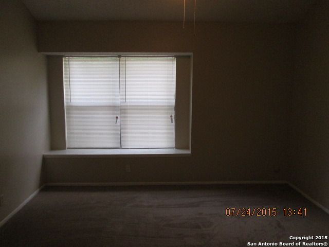 3932 Heritage Hill Dr, San Antonio, TX 78247