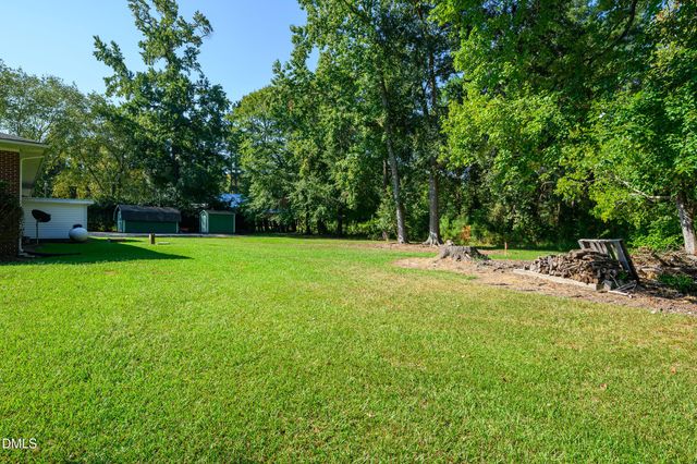 402 Stallings Road, Zebulon, NC 27597