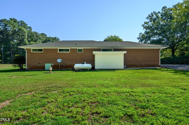 402 Stallings Road, Zebulon, NC 27597