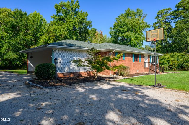 402 Stallings Road, Zebulon, NC 27597