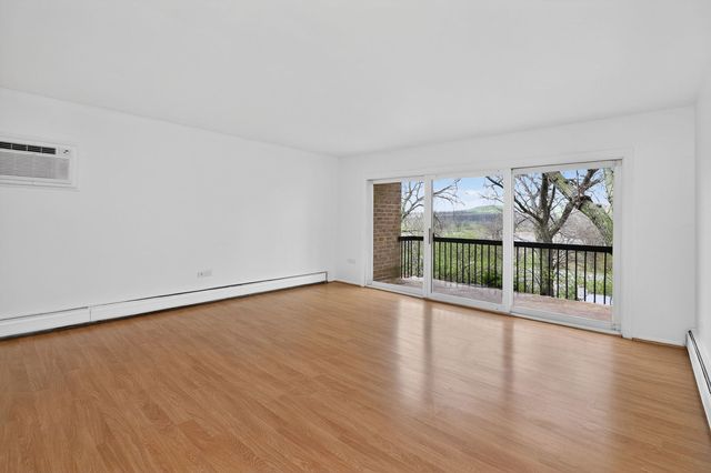 8305 Route 53 A15, Woodridge, IL 60517