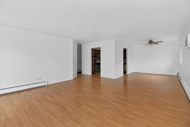 8305 Route 53 A15, Woodridge, IL 60517