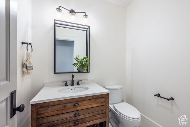 1230 S EAGLENEST DR, Woodland Hills, UT 84653