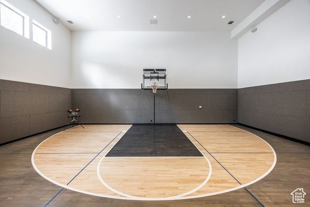 1230 S EAGLENEST DR, Woodland Hills, UT 84653