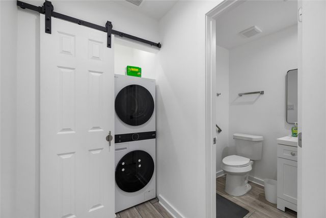 6004 Bois D Arc Street A, Houston, TX 77087