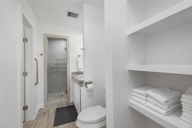 6004 Bois D Arc Street A, Houston, TX 77087