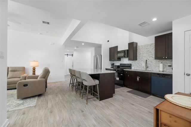6004 Bois D Arc Street A, Houston, TX 77087