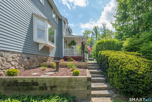 19 Junction Road, Brookfield, CT 06804