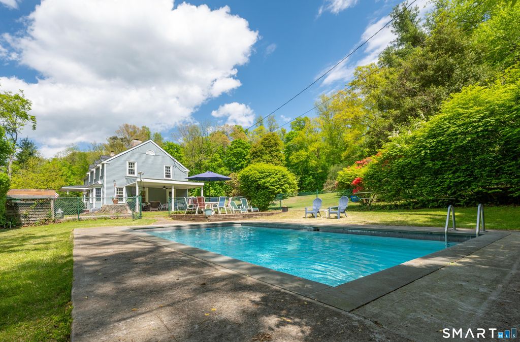 19 Junction Road, Brookfield, CT 06804
