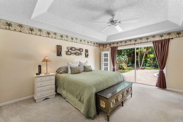 4824 S Lee Road, Delray Beach, FL 33445