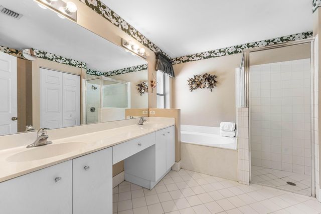 4824 S Lee Road, Delray Beach, FL 33445