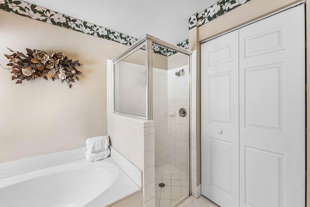 4824 S Lee Road, Delray Beach, FL 33445