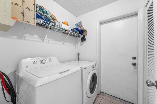 4824 S Lee Road, Delray Beach, FL 33445