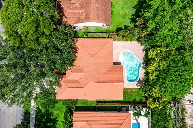 4824 S Lee Road, Delray Beach, FL 33445