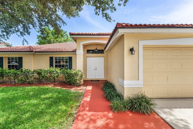 4824 S Lee Road, Delray Beach, FL 33445