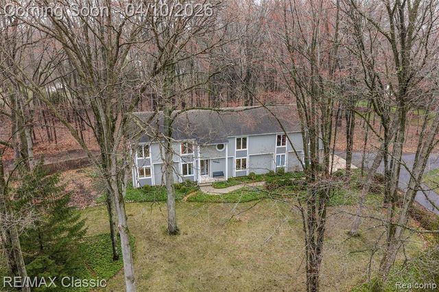 28085 Marcellus Drive, South Lyon, MI 48178